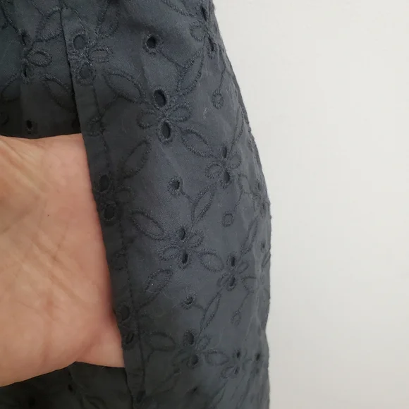 NWT American Eagle Grey Eyelet Romper Size Large Sleeveless Casual - Picture 8 of 12